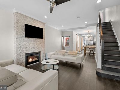 842 N 28th St
