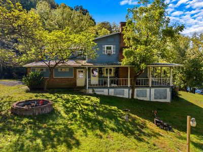 151 Golden Rd