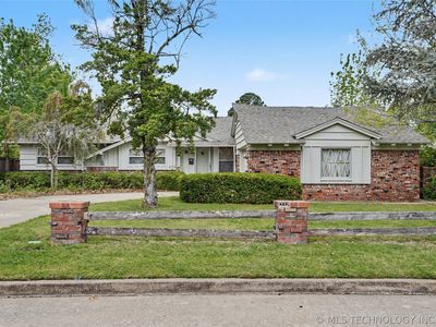 4332 E 58th Pl