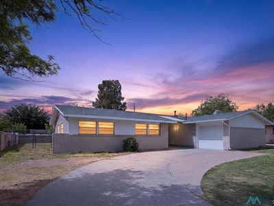 608 E Mescalero Rd
