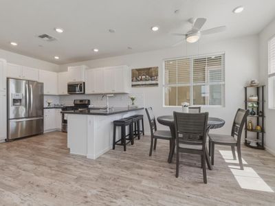 1180 Julia Cir