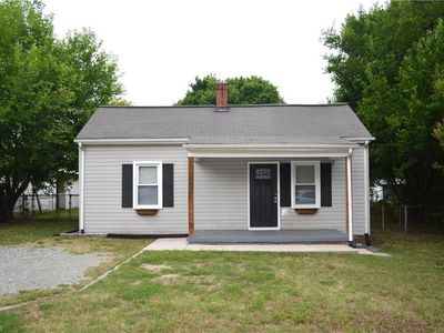 1303 Vine St