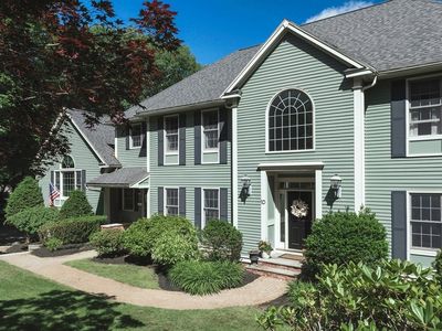 10 Bayns Hill Rd