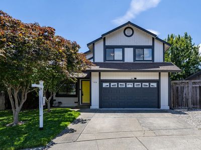 808 Milsom Place