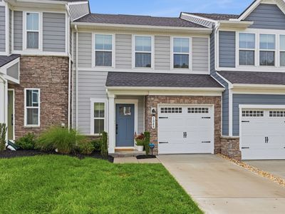 1048 Mountain View Dr