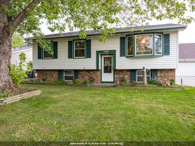 Property at 1049 Gillingham Rd, Neenah, WI