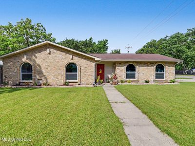 2137 Sandalwood Pl
