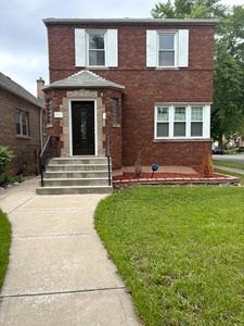 1900 W 83rd St