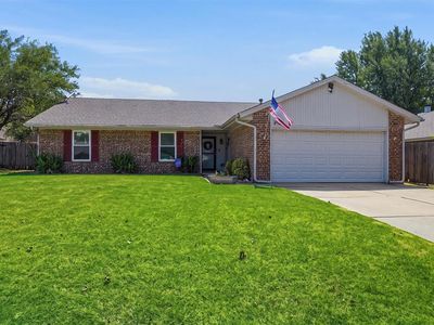 1608 Green Leaf Cir