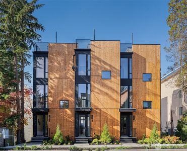 11231 Greenwood Avenue N #B