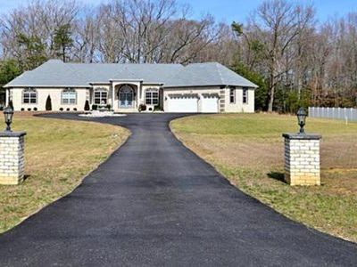 14305 Flowing Creek Ct