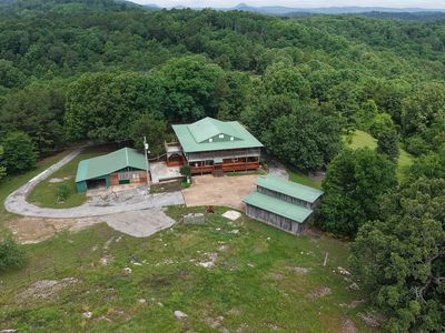 24 Red Lamb Rd