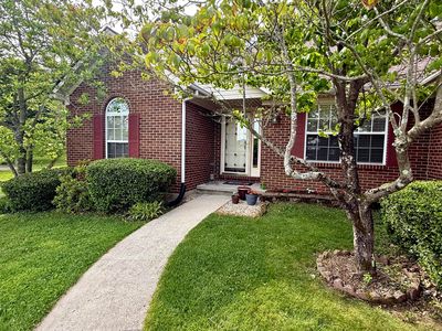Property at 387 Colony Dr, Versailles, KY