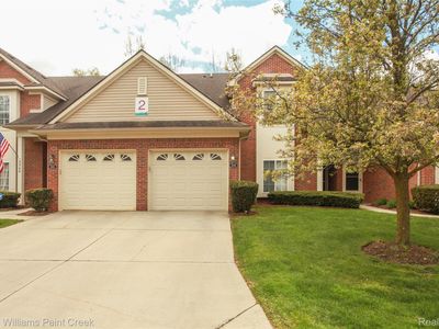 3546 Eagle Creek Dr #8