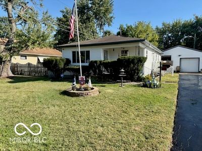 2415 Finley Ave