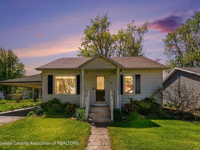 737 N Main St