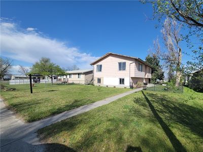 Property at 613 N Crook Ave, Hardin, MT