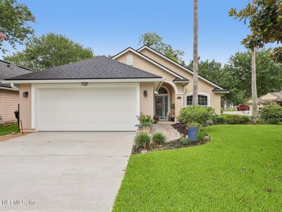 1876 LAKE FOREST Lane