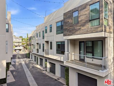 Property at 2111 N Cahuenga Blvd Unit 11, Los Angeles, CA
