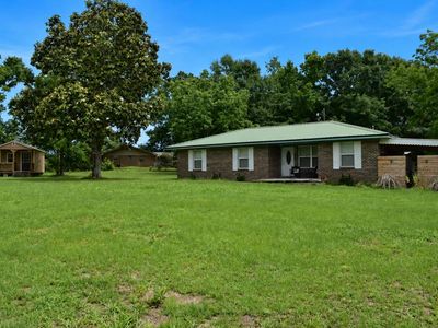 2811 S State Highway 605