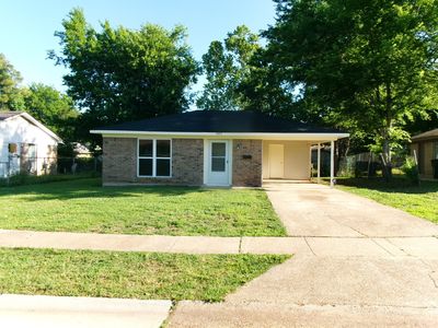 1425 Cynthia Ln
