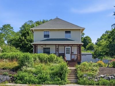 91 Roger Williams Ave E