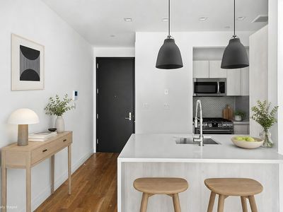 26 Goodwin Pl #4F