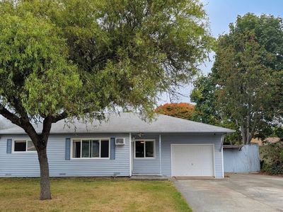324 Spruce Dr