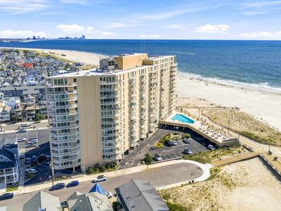 322 Boardwalk #1003