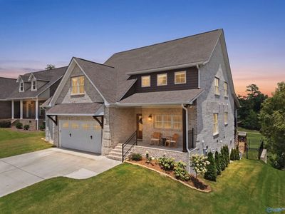 221 Oakcrest Dr