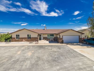 1618 N Hill Top Dr