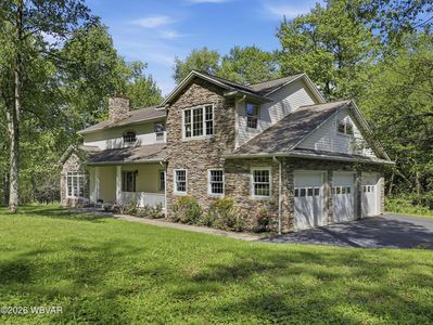 32 Railroad St