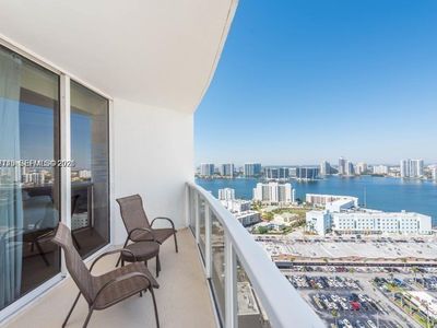 18001 Collins Ave #2504