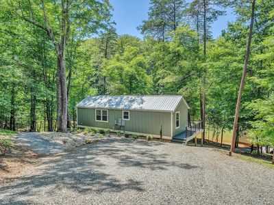 50 Grace Ln