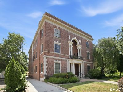 162 Bishop Street #B2
