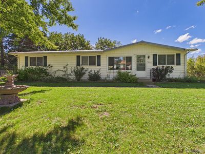6455 Mayville Rd