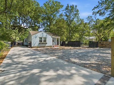 1550 Folly Rd