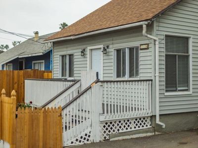 718 Cook Ave