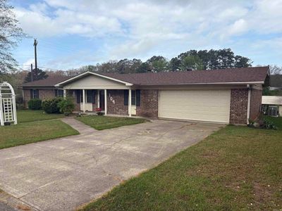 109 Circle Acres Dr