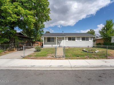 1700 Oxford Ave