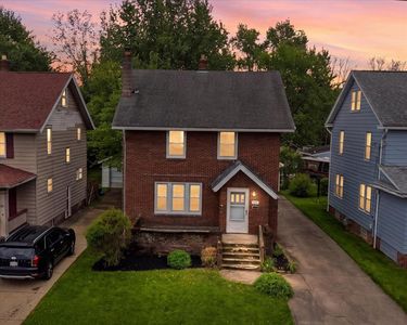 495 Davey Ave