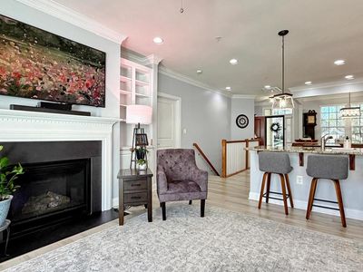 30 Steeplechase Dr