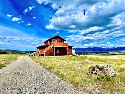 5 Horse Pasture Ln