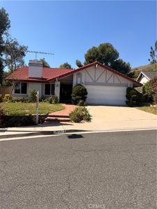 5 Sagebrush Cir