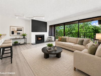 55 Clinton Pl APT 404