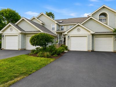 Property at 184 W Hamilton Dr, Palatine, IL