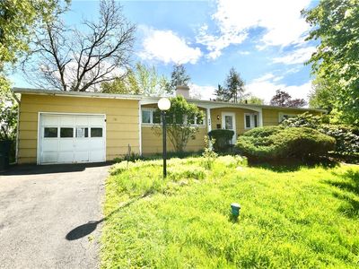 Property at 246 Blackberry Rd, Liverpool, NY