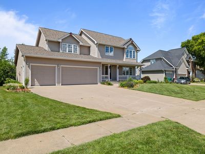 402 NW 27th St