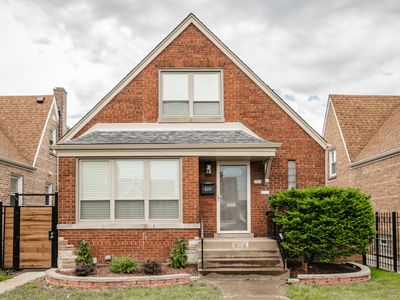 8314 S Calumet Ave