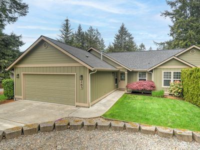265 SE Valley View Way